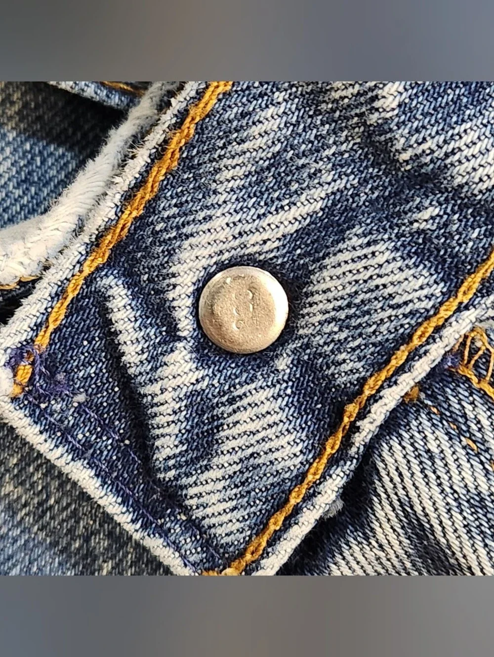 Vintage Levi's 505 Orange Tab Jeans Size 34/30